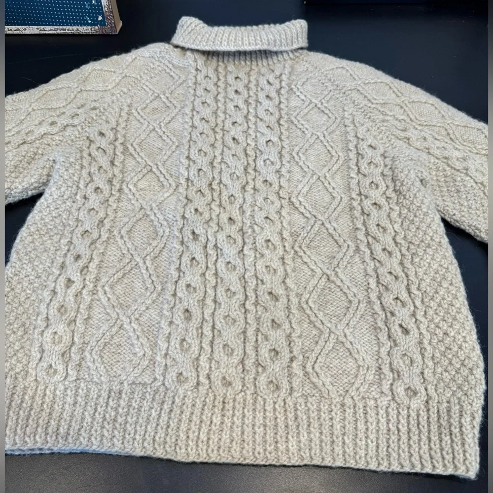 Prince of Burren Irish Knit Cable Sweater Unisex Aran
Islands Hand knit Sz M - Picture 1 of 10